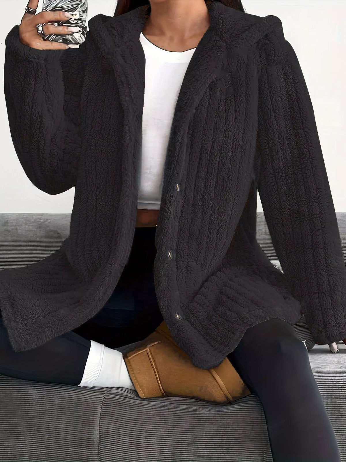 Giacca in Pile con Cappuccio e Bottoni – Taglie Forti