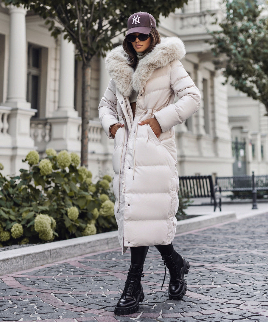 Galina – giacca invernale beige con pelliccia sintetica