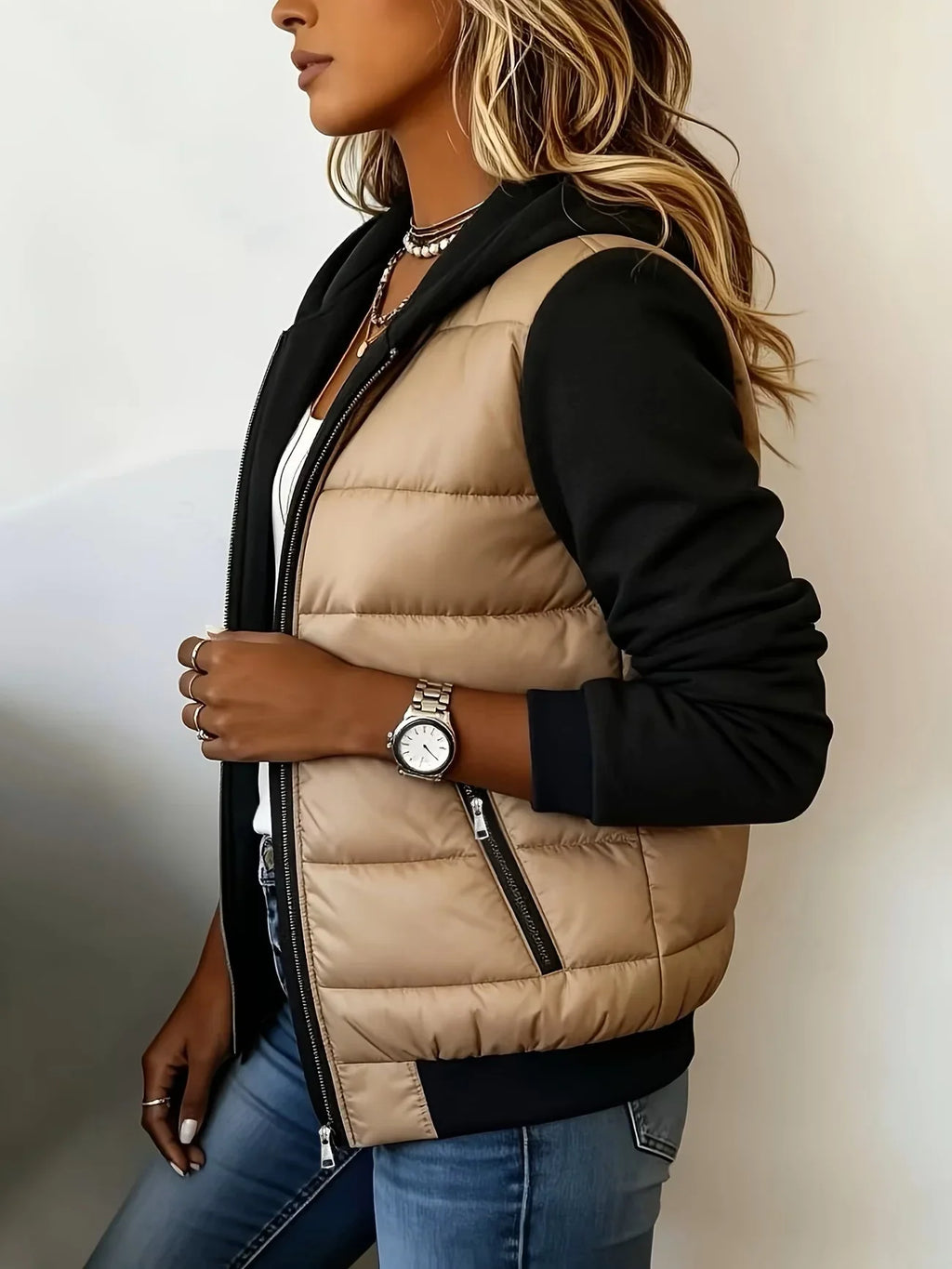 Sabrina – giacca imbottita con cappuccio color-block