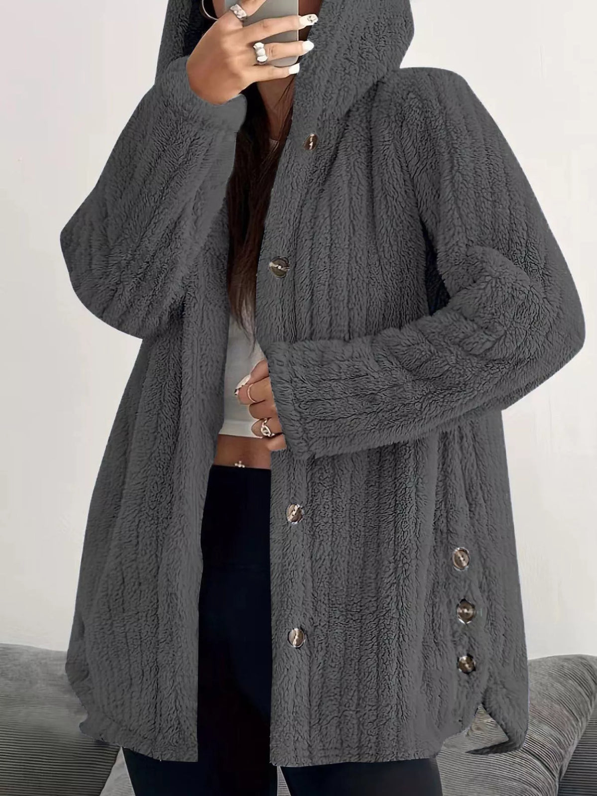 Giacca in Pile con Cappuccio e Bottoni – Taglie Forti