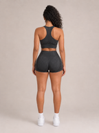 Set sportivo da donna con top corto e pantaloncini da ciclista – Themis