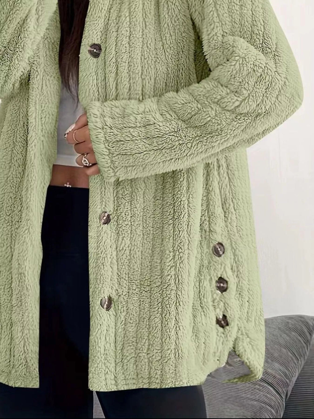 Giacca in Pile con Cappuccio e Bottoni – Taglie Forti