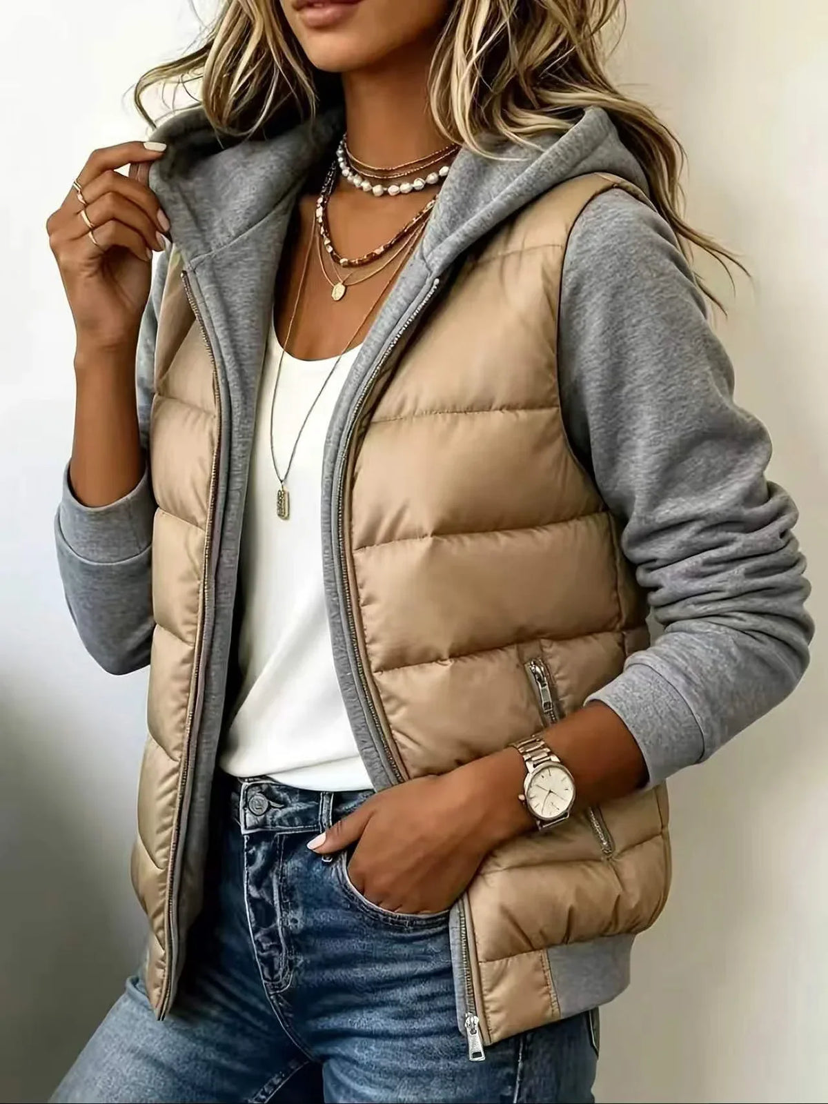 Sabrina – giacca imbottita con cappuccio color-block
