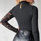 TJARA | Top a maniche lunghe con pizzo e cut-out