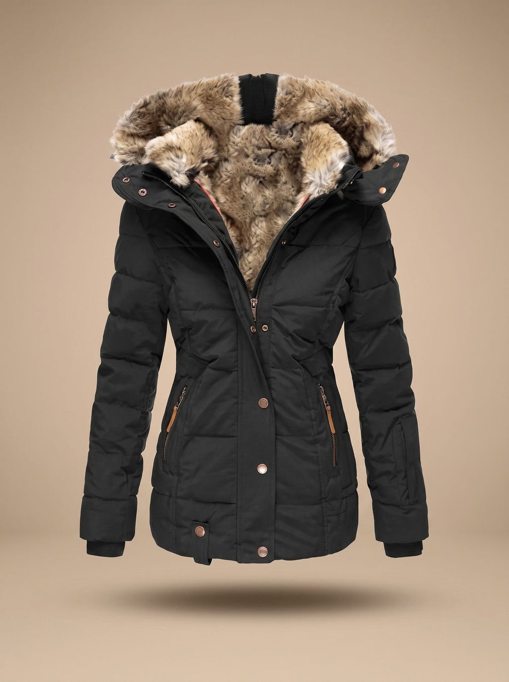 Arianna | Cappotto lungo trapuntato con cappuccio in pelliccia sintetica